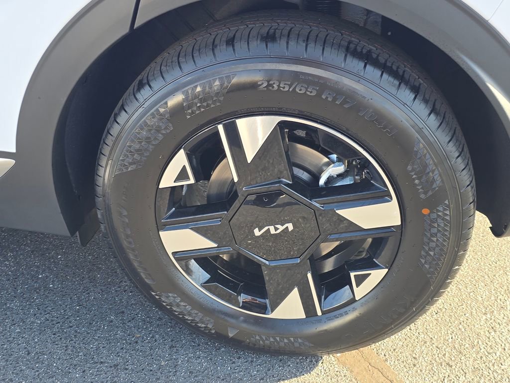 New 2026 Kia Sportage LX image 13