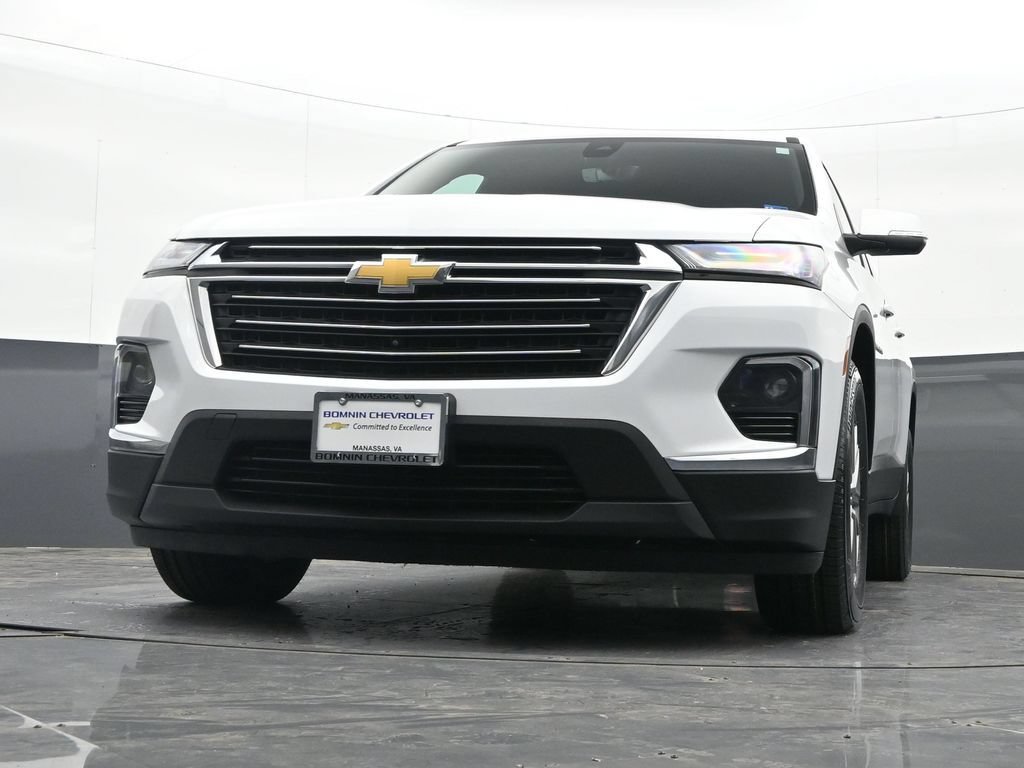 Used 2023 Chevrolet Traverse LT w/ Rear Camera Mirror Package AWD/4WD image 38