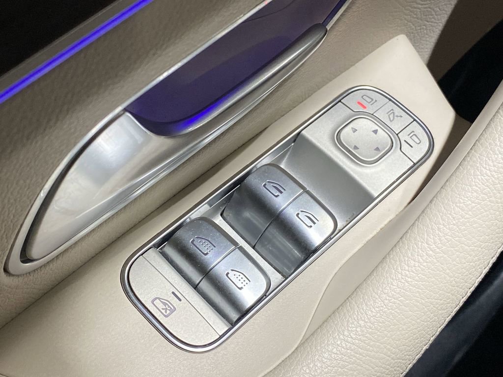 Certified 2022 Mercedes-Benz GLS 450 4MATIC image 9