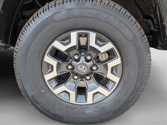 Used 2020 Toyota Tacoma TRD Off-Road w/ TRD Premium Off Road Package image 24