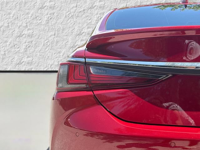 Used 2019 Lexus ES 300h FWD image 10