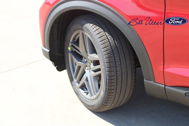 New 2026 Ford Explorer ST w/ Sun And Sound Package image 5