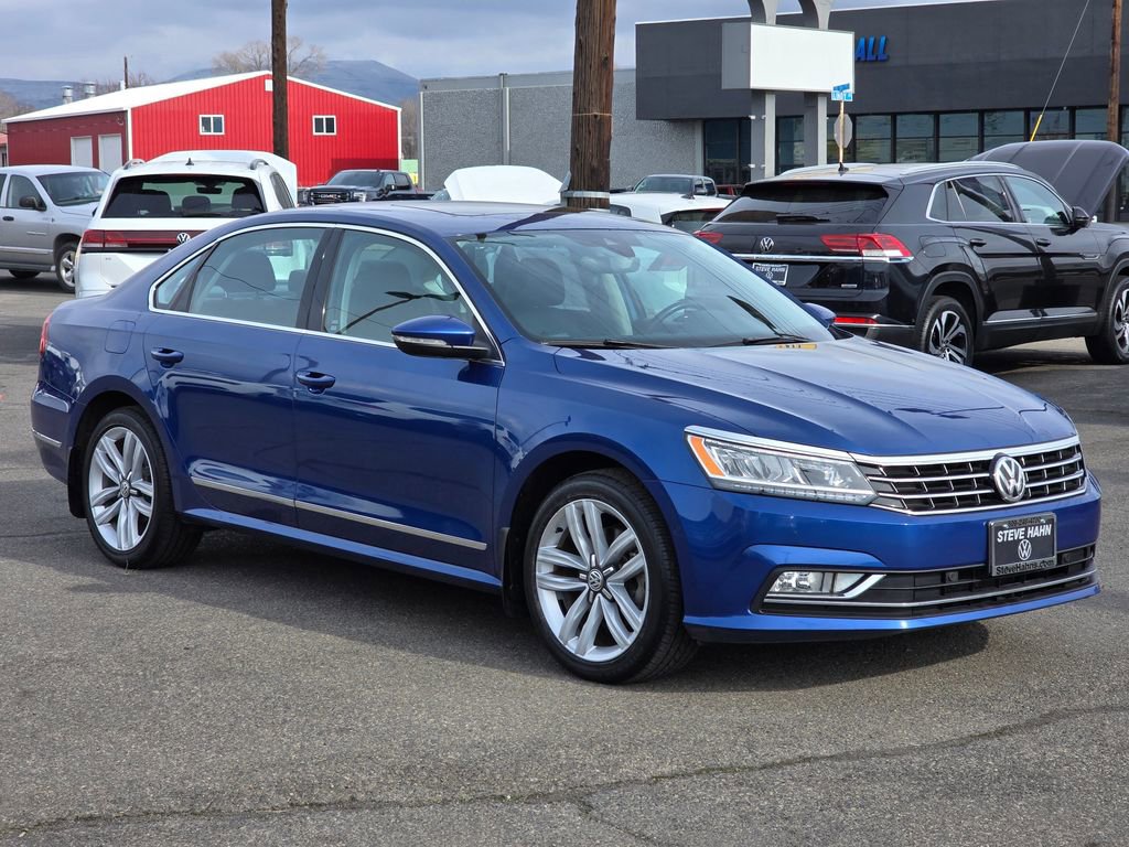 Used 2016 Volkswagen Passat 3.6 SEL Premium image 7