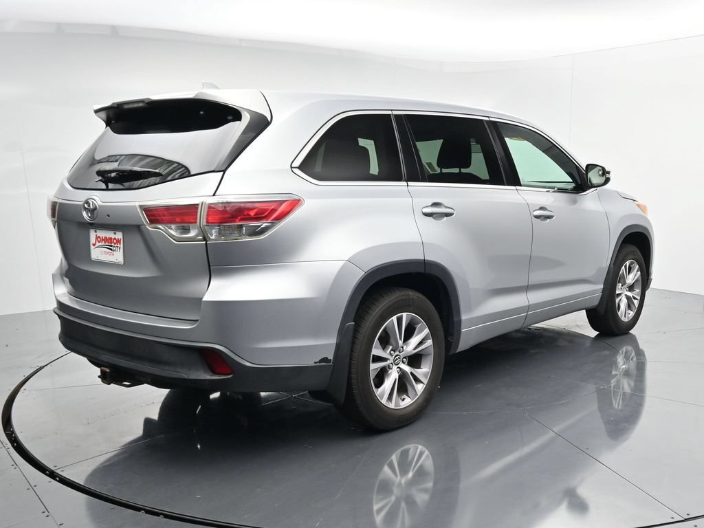 Used 2016 Toyota Highlander Plus AWD/4WD image 7