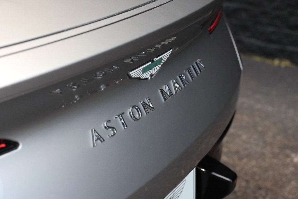 Used 2024 Aston Martin DB12 Convertible image 26