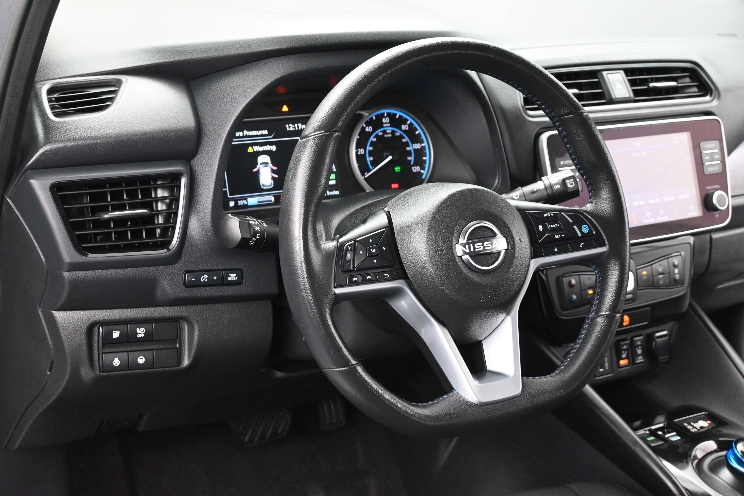 Used 2025 Nissan Leaf SV Plus FWD image 13