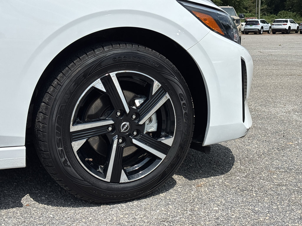 Used 2025 Nissan Sentra SV FWD image 10