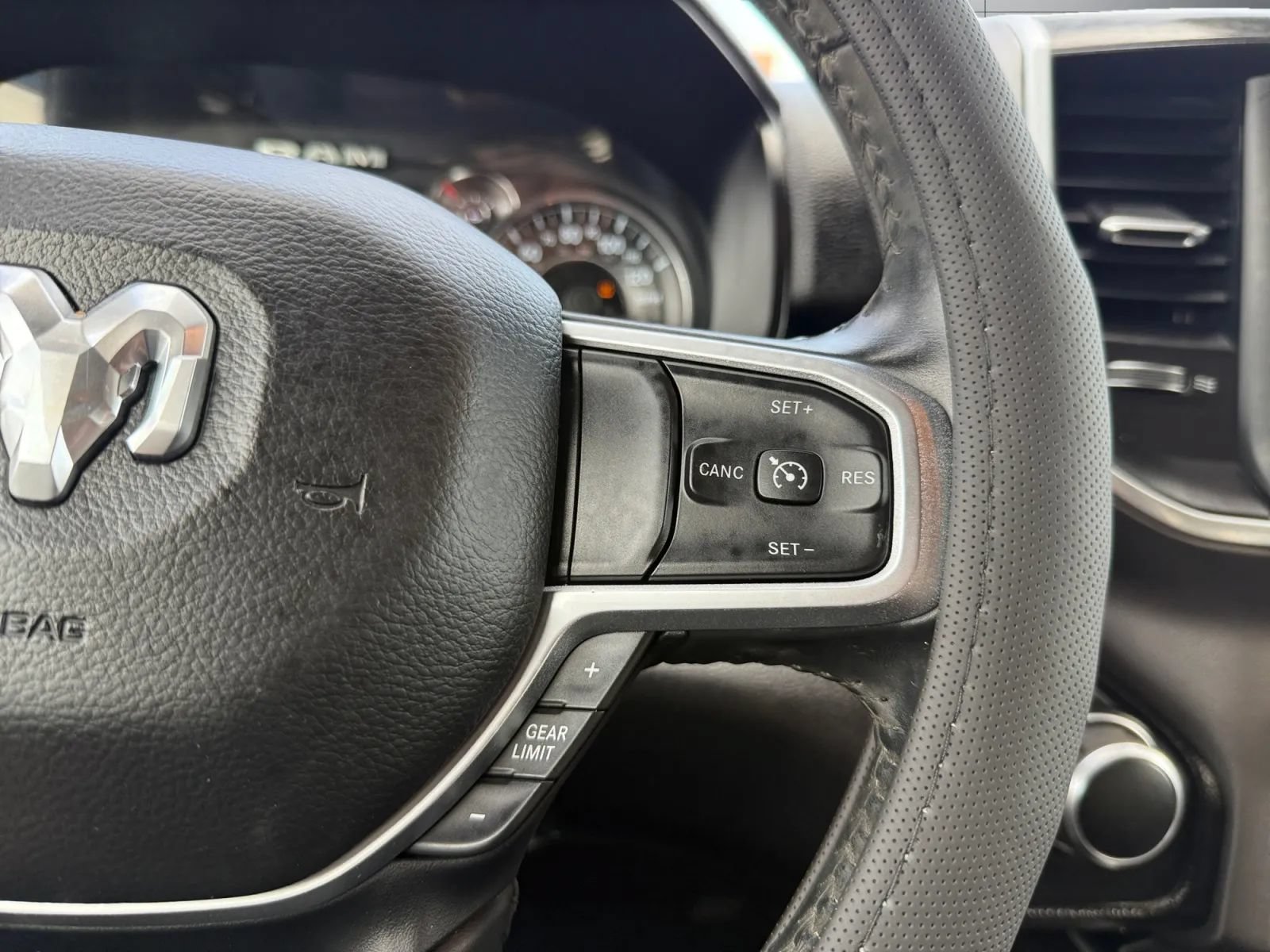 Used 2019 RAM 1500 Big Horn AWD/4WD image 26