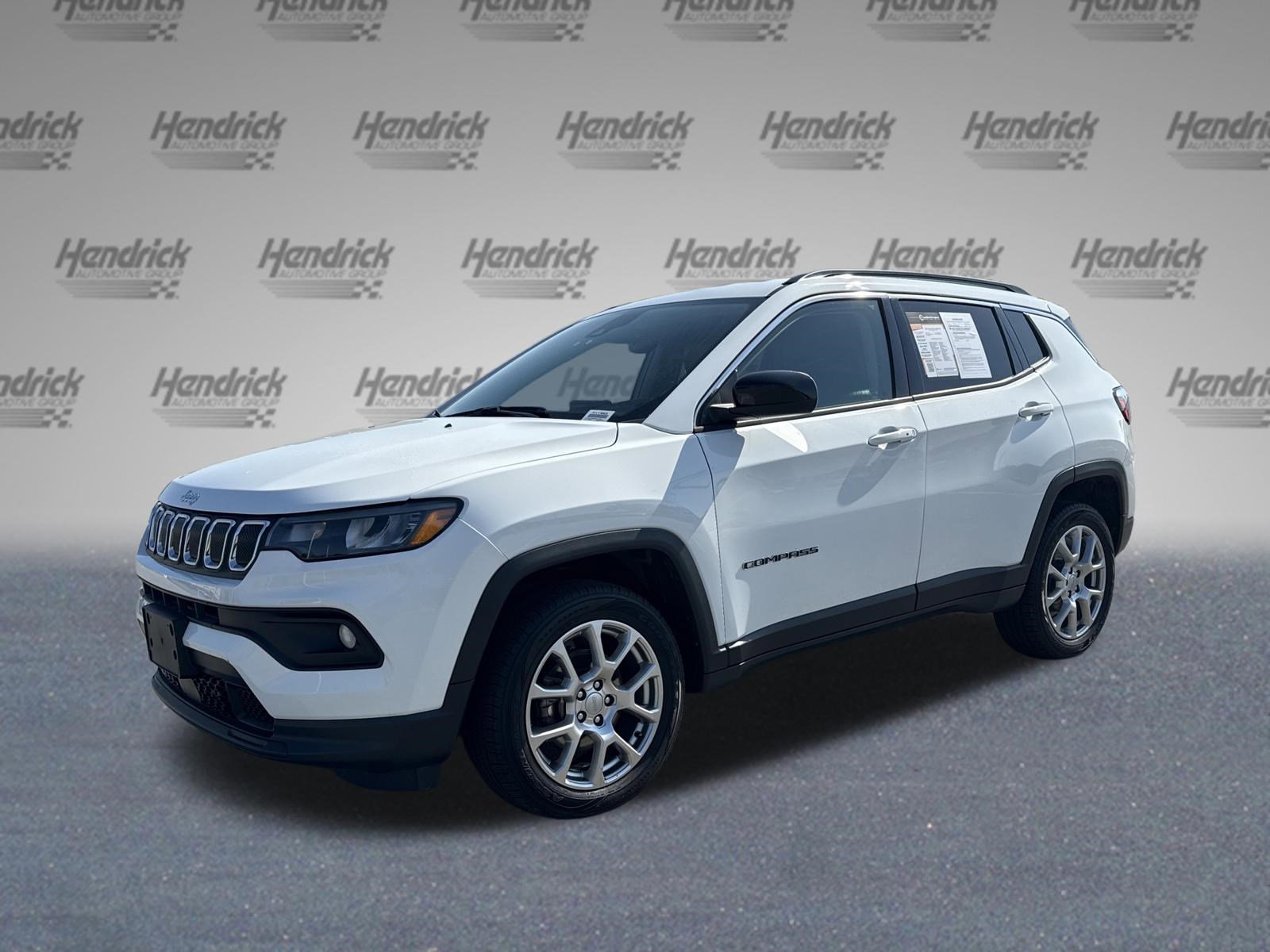 Used 2022 Jeep Compass Latitude image 4