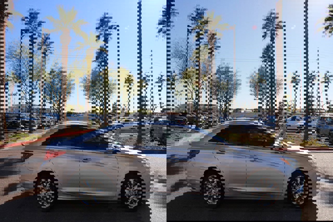 Used 2013 Hyundai Sonata Limited image 6