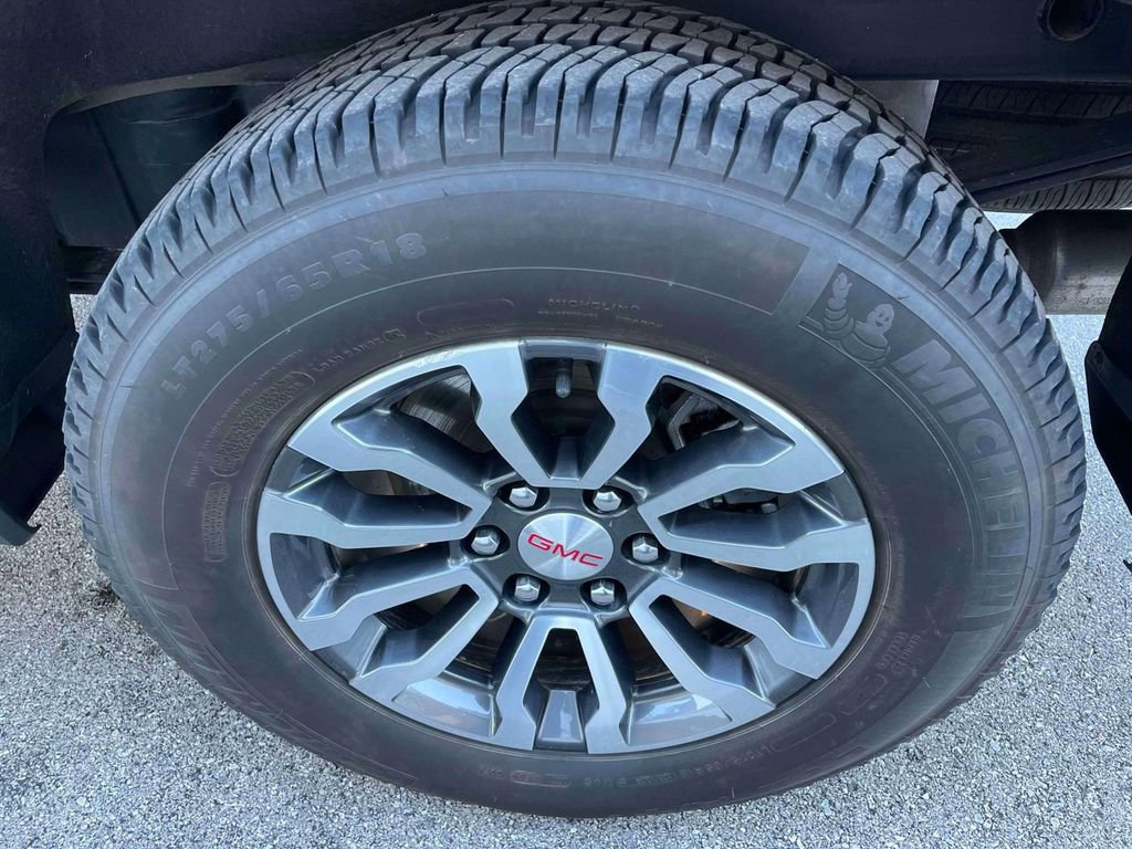 Used 2023 GMC Sierra 1500 AT4 w/ AT4 Premium Package AWD/4WD image 12