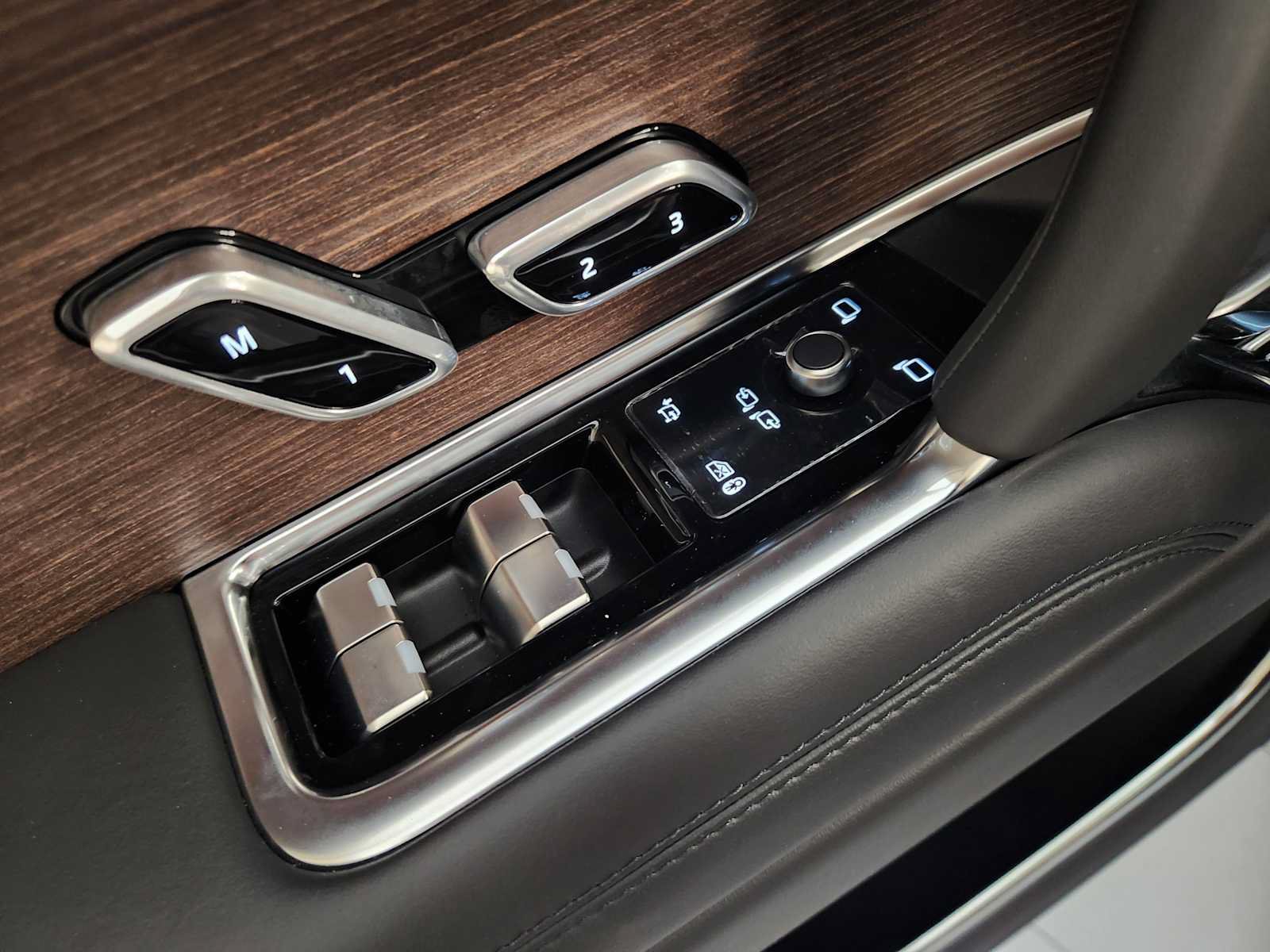 New 2026 Land Rover Range Rover SE AWD/4WD image 21
