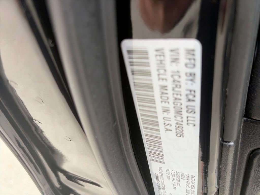 Used 2021 Jeep Grand Cherokee Freedom Edition RWD image 35