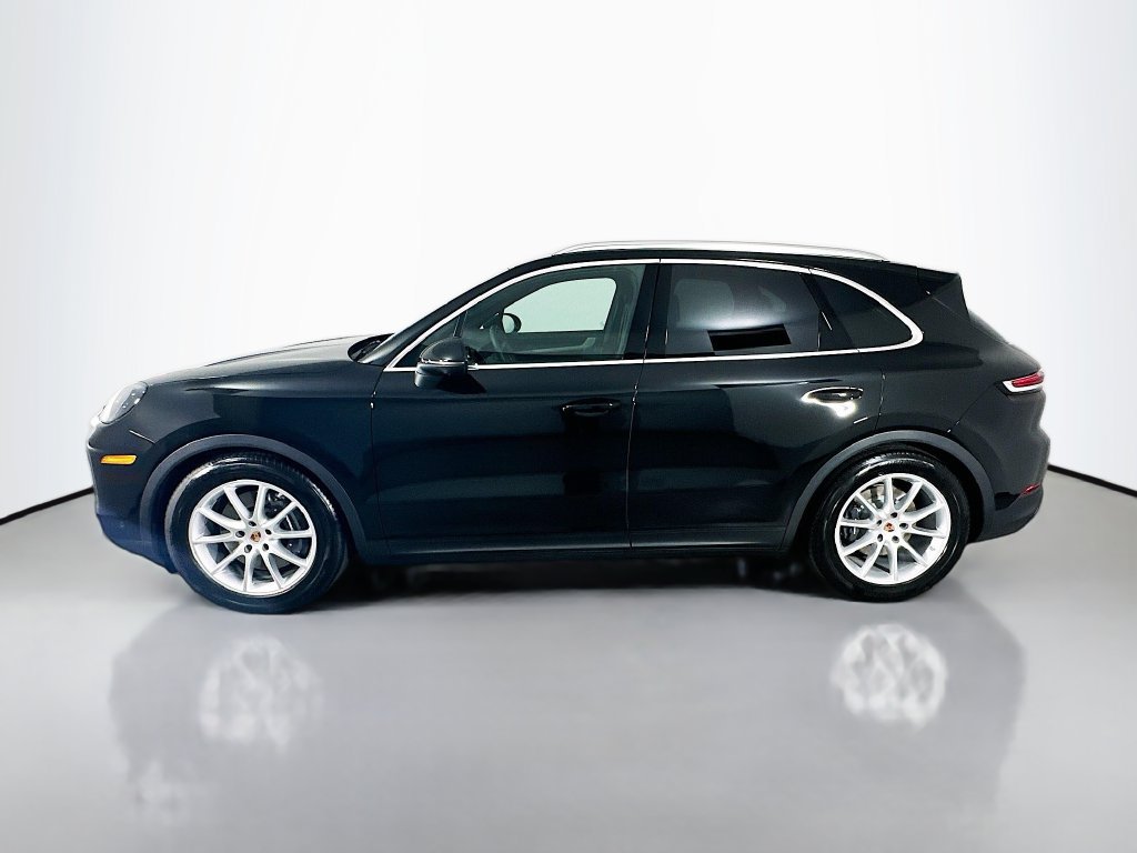 New 2026 Porsche Cayenne AWD/4WD image 2