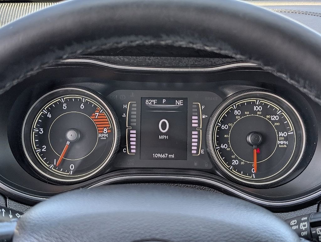 Used 2019 Jeep Cherokee Latitude Plus image 35