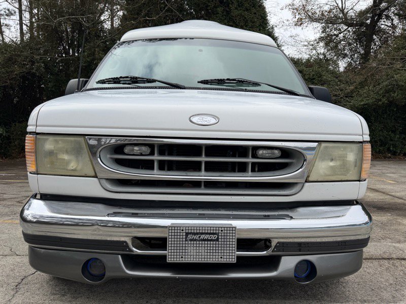 Used 2002 Ford E-150 and Econoline 150 image 15