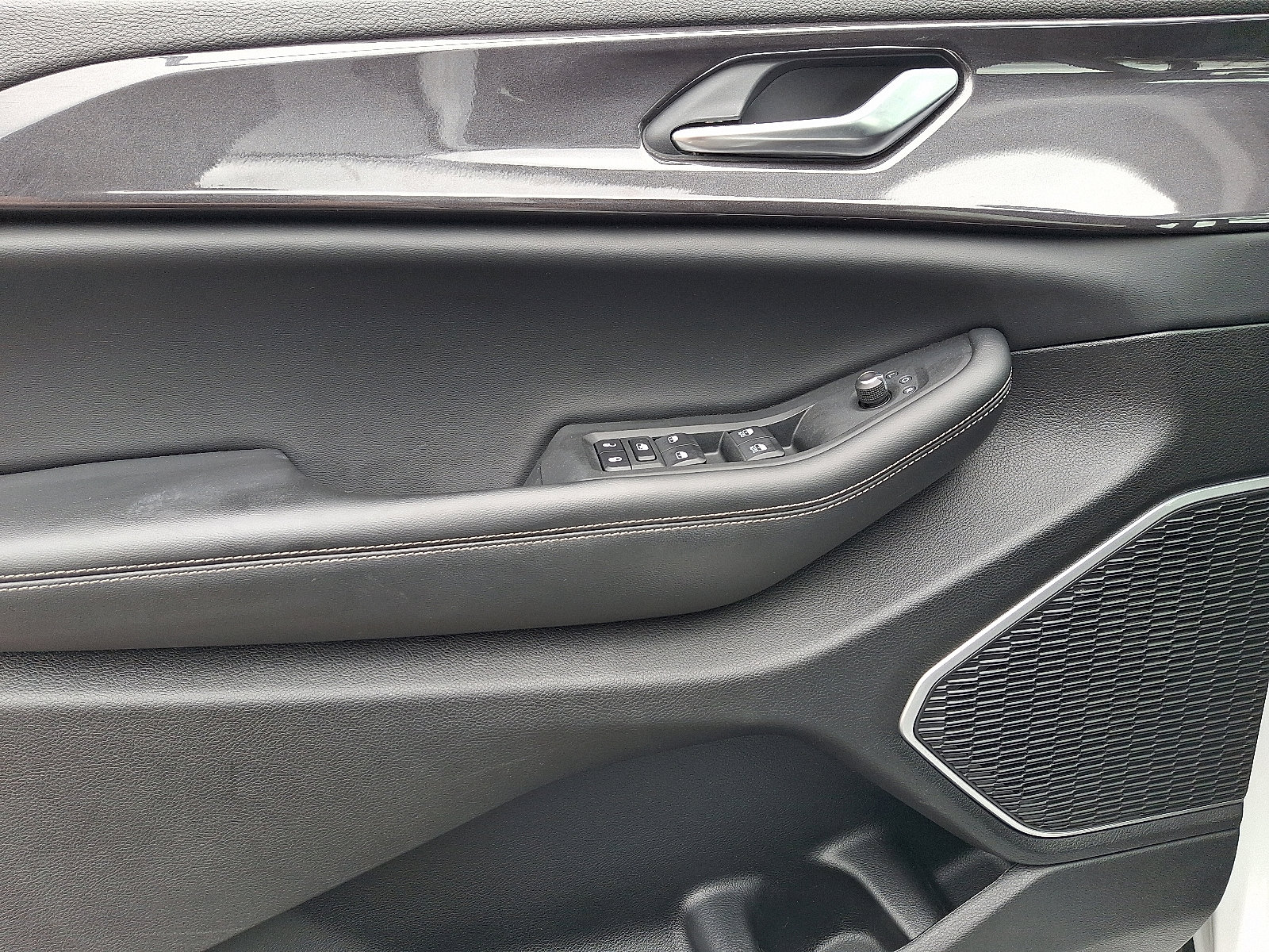 Used 2022 Jeep Grand Cherokee L Laredo w/ Luxury Tech Group I image 13