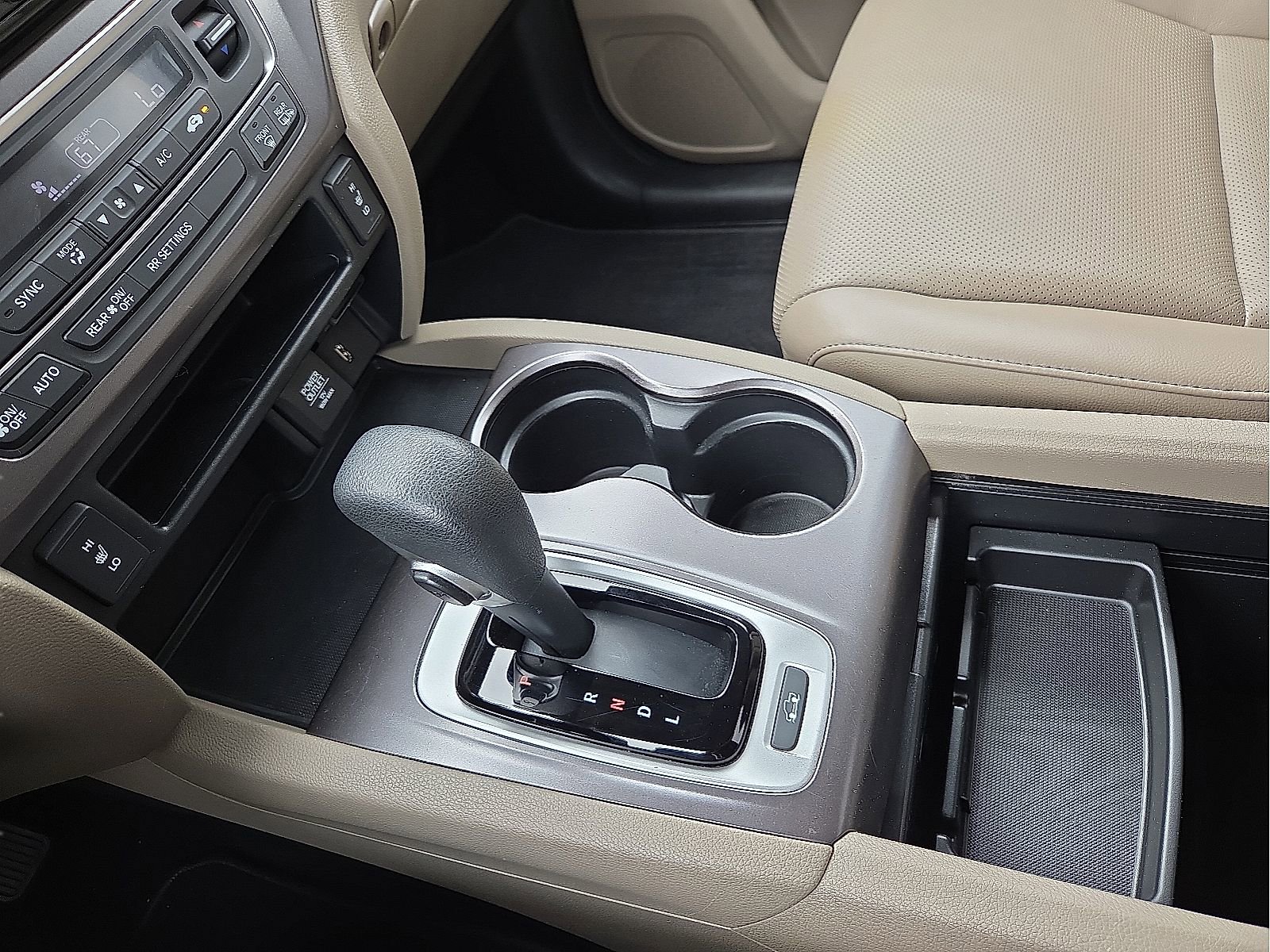 Used 2017 Honda Ridgeline RTL-T image 25