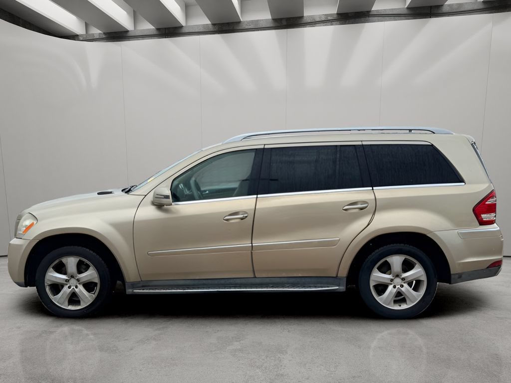 Used 2012 Mercedes-Benz GL 450 4MATIC image 3