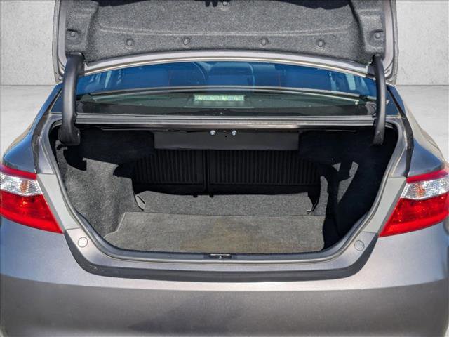 Used 2017 Toyota Camry LE image 6