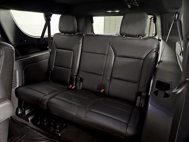Used 2021 Chevrolet Suburban LT RWD image 9