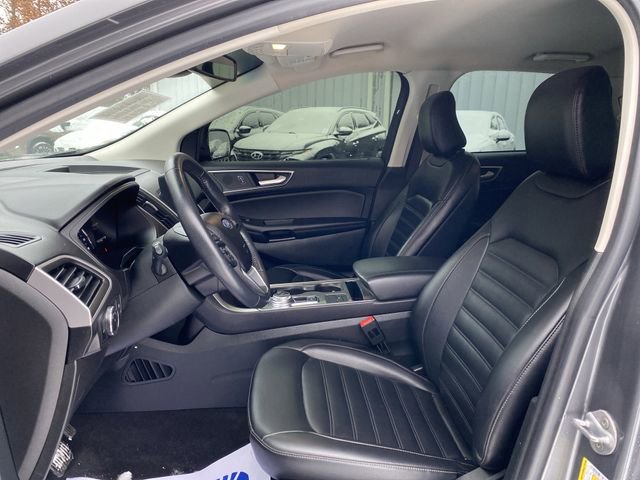 Used 2023 Ford Edge SEL image 4
