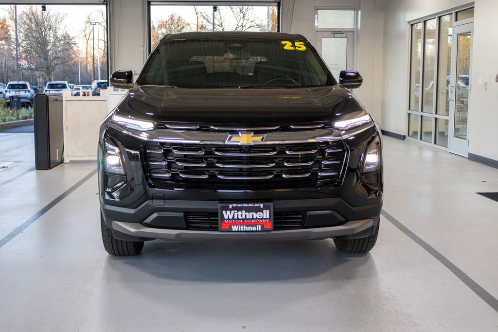 Used 2025 Chevrolet Equinox LT image 4