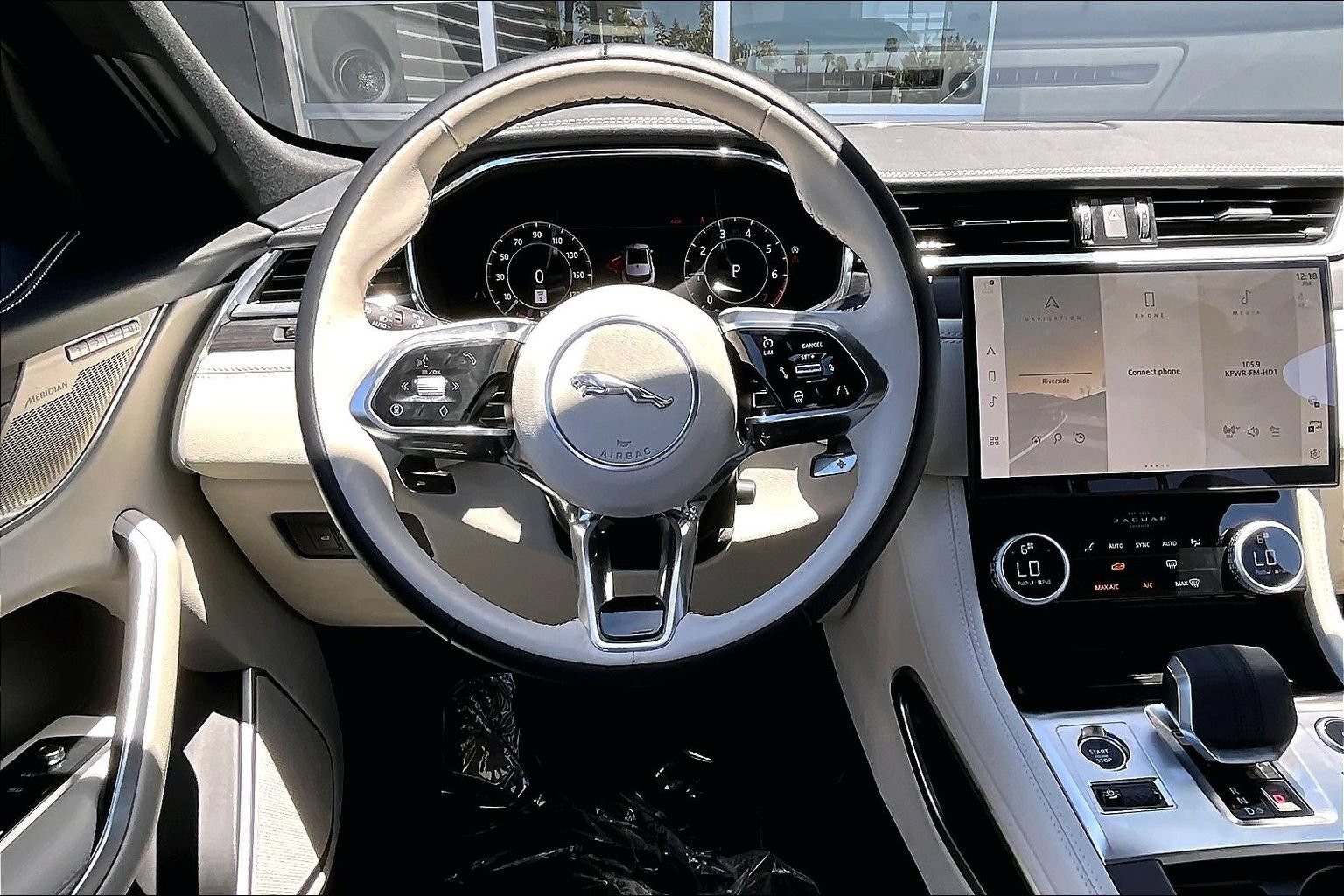 Used 2026 Jaguar F-PACE R-Dynamic S AWD/4WD image 5