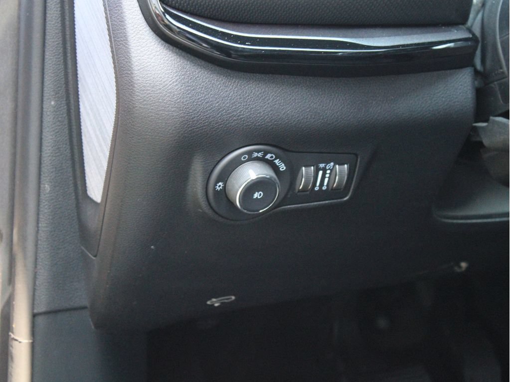Certified 2022 Jeep Compass Latitude AWD/4WD image 15
