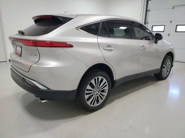 Certified 2022 Toyota Venza Limited AWD/4WD image 42