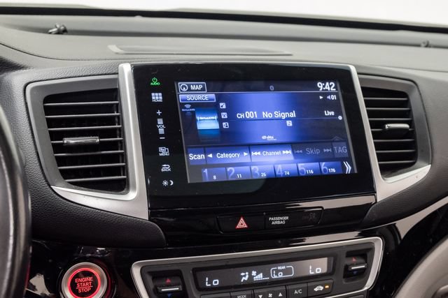 Used 2016 Honda Pilot Touring image 18