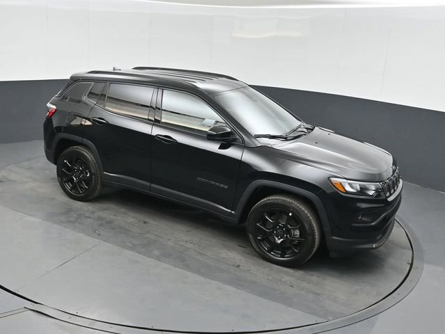New 2026 Jeep Compass Latitude image 28