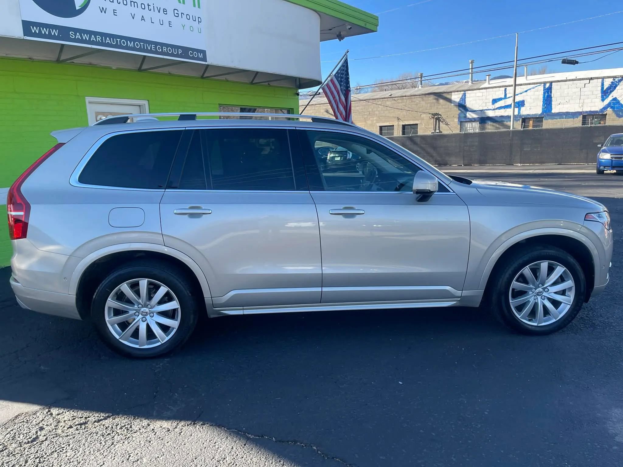 Used 2016 Volvo XC90 T6 Momentum w/ Momentum Plus Package image 8