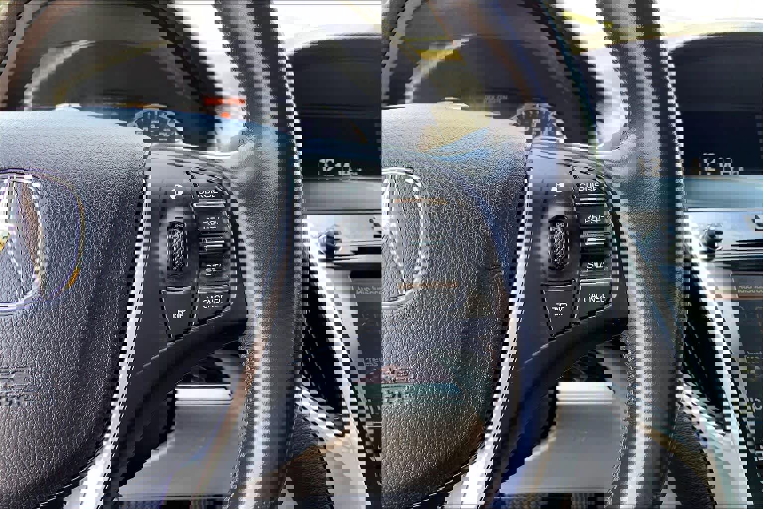 Used 2015 Acura TLX V6 image 25