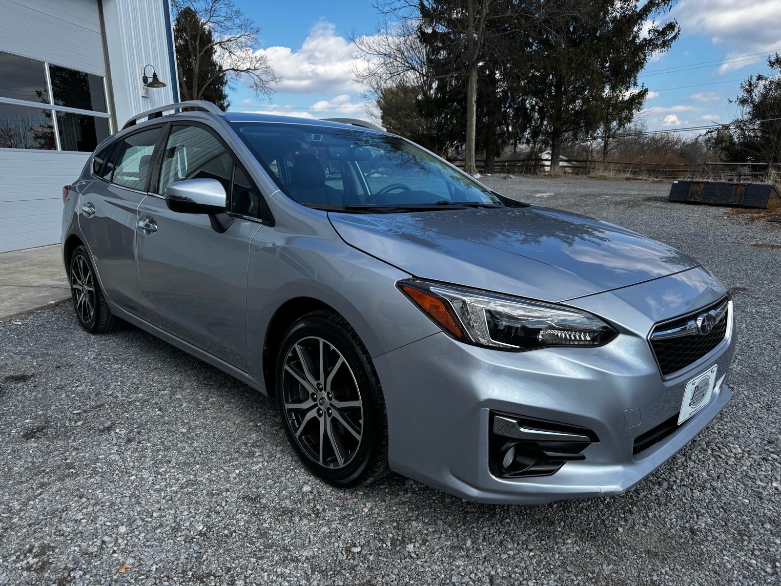 Used 2017 Subaru Impreza 2.0i Limited w/ Moonroof/BSD & Rcta/Eyesight AWD/4WD image 3