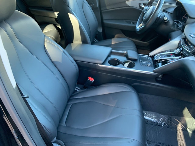 Used 2023 Acura TLX FWD image 11