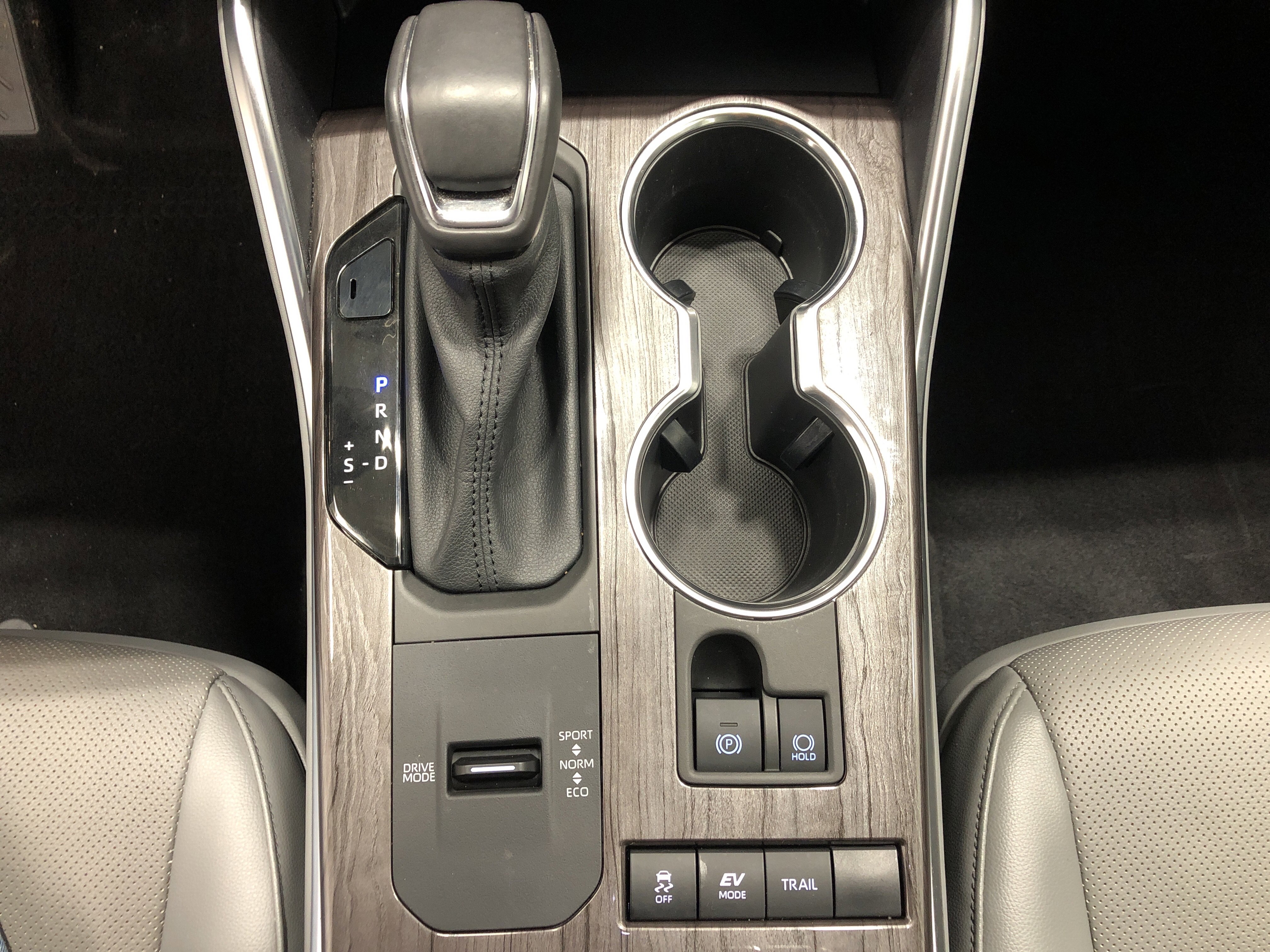 Used 2022 Toyota Highlander Limited image 17