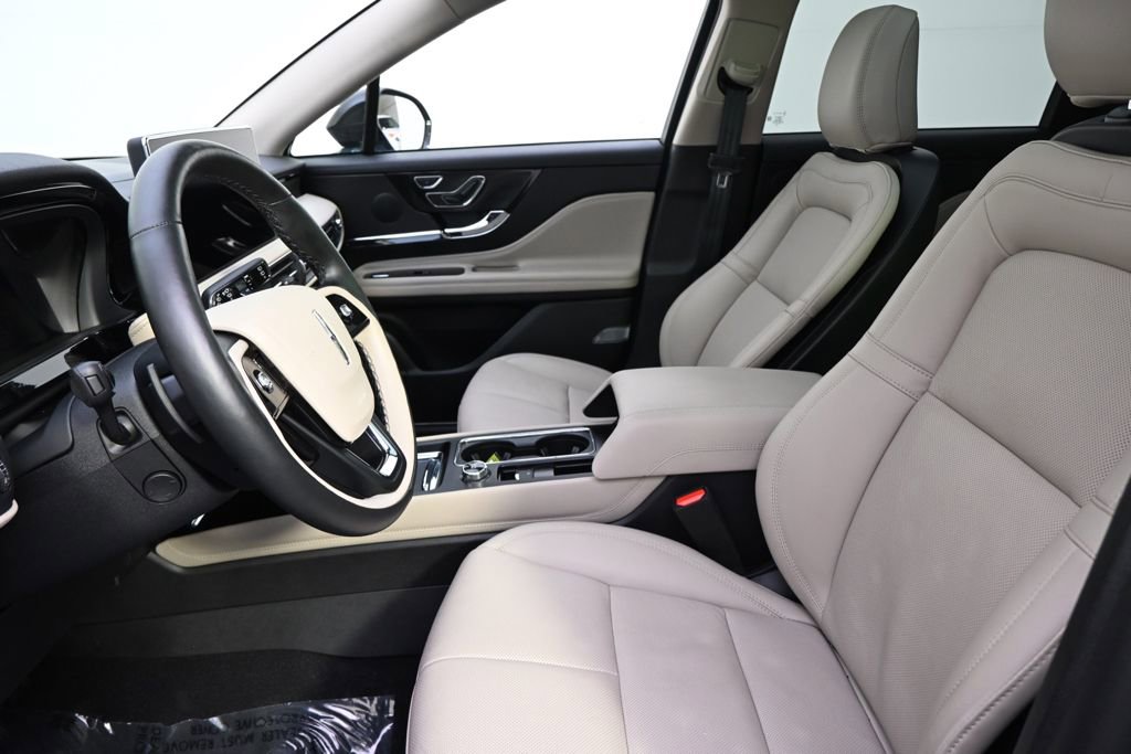 New 2026 Lincoln Corsair Reserve w/ Jet Appearance Package image 13