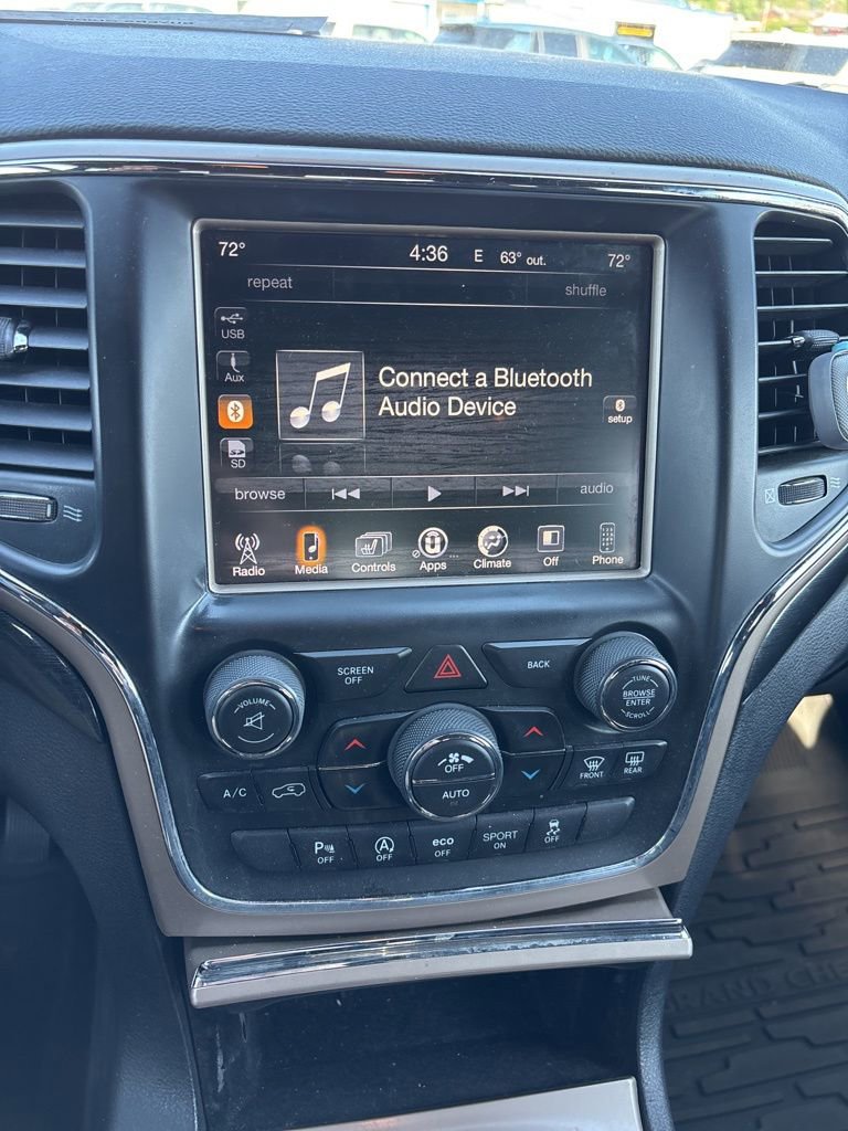 Used 2016 Jeep Grand Cherokee Laredo 75th Anniversary image 11