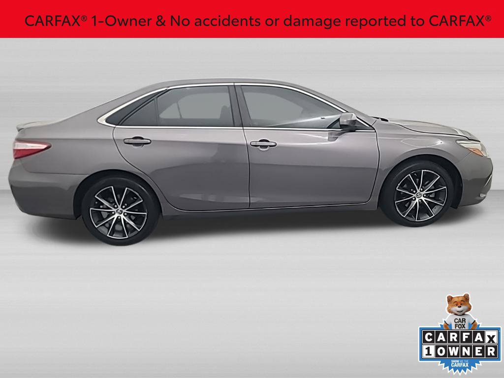 Used 2015 Toyota Camry XSE FWD image 3