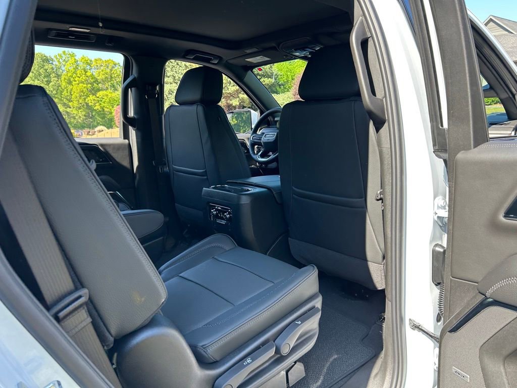 New 2026 GMC Yukon Denali w/ Sun & Power Step Package AWD/4WD image 50