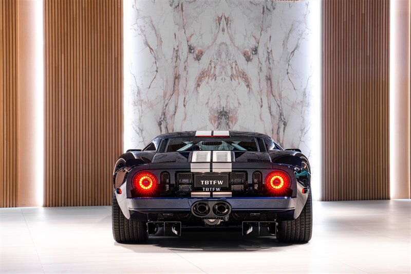 Used 2006 Ford GT RWD image 5