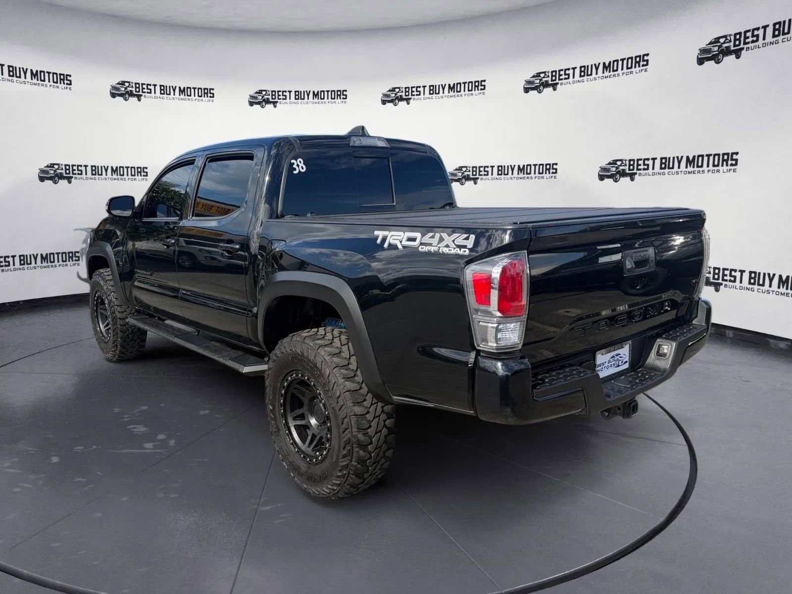 Used 2020 Toyota Tacoma TRD Off-Road image 6