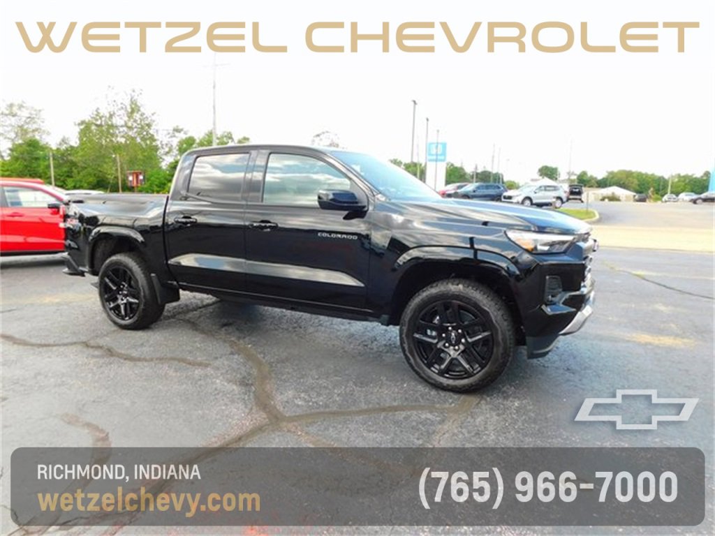 Used 2025 Chevrolet Colorado Z71 w/ Z71 Convenience Package 2 image 1