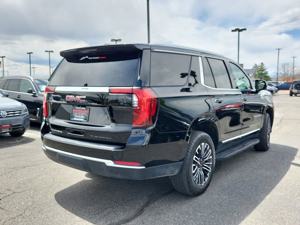 Used 2025 GMC Yukon Elevation w/ LPO, Elevation Black Package AWD/4WD image 4
