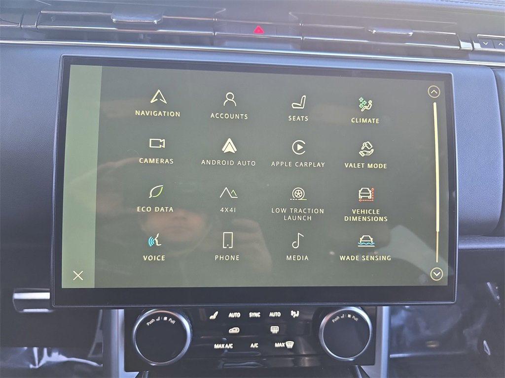 Certified 2023 Land Rover Range Rover SE image 22