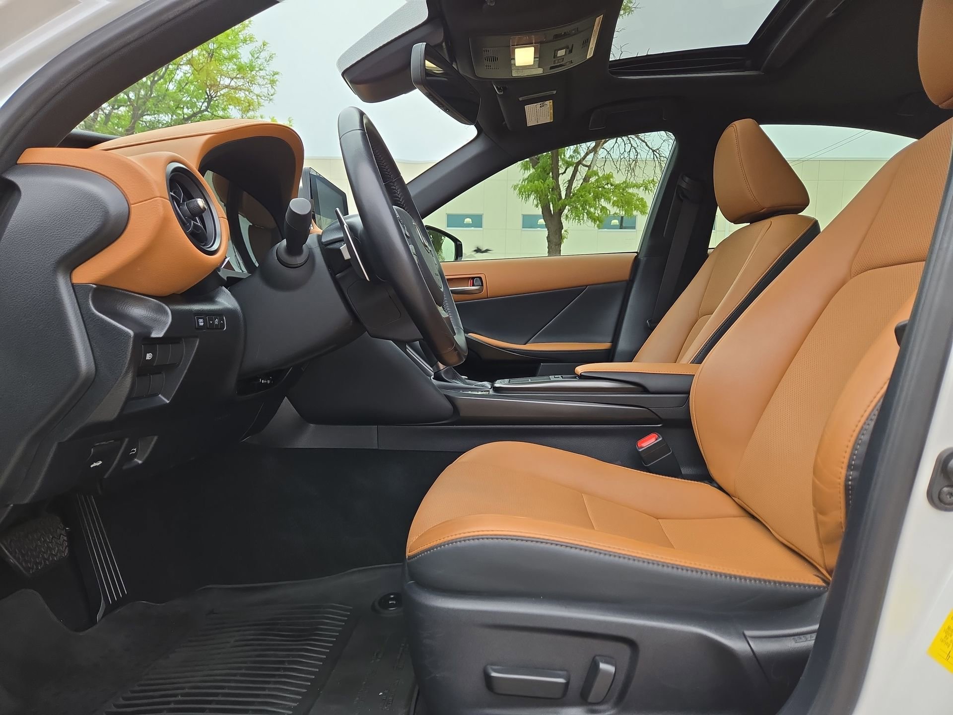 Used 2023 Lexus IS 300 w/ Comfort Package image 16