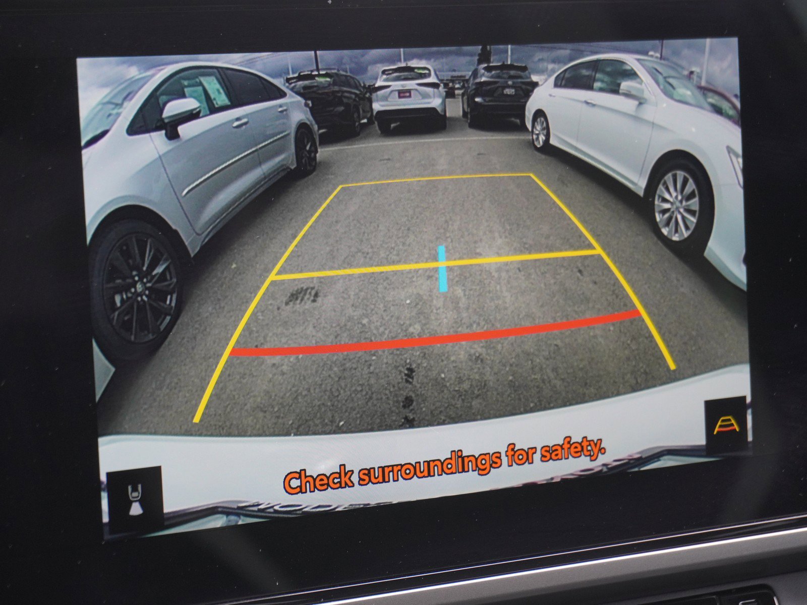 Used 2025 Toyota Camry SE AWD/4WD image 26