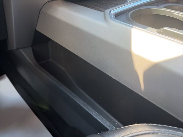 Used 2021 Ford F250 Lariat w/ Chrome Package image 20