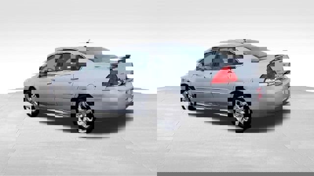 Used 2011 Chevrolet Impala LT w/ Luxury Edition Package image 6